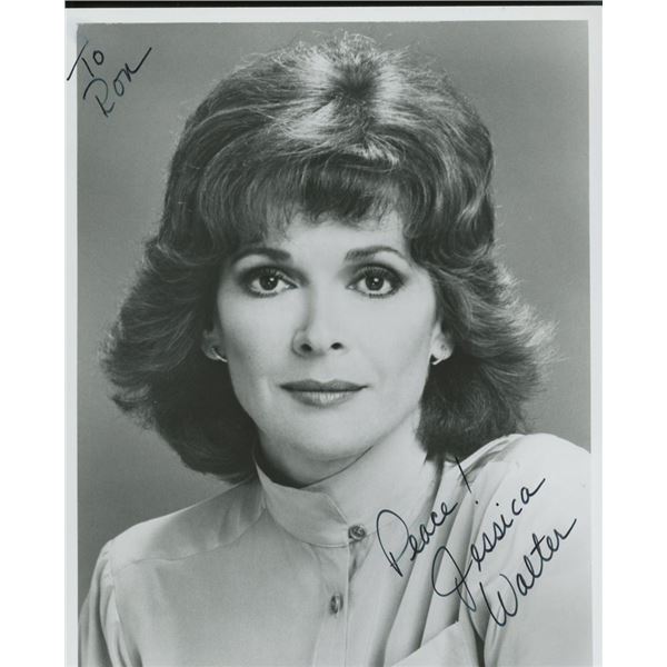 Arrested Development Jessica Walter signed photo