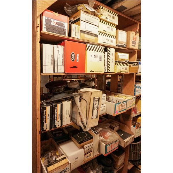 SHELF LOT – ASSORTED LIGHTING & REFLECTORS