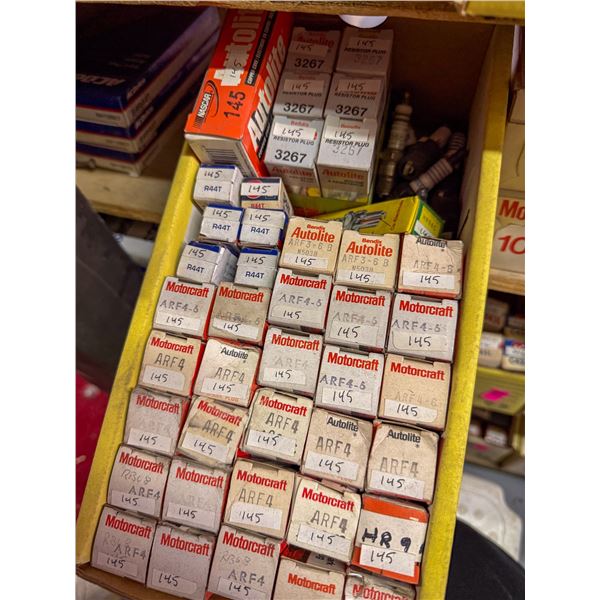 SHELF LOT – ASSORTED SPARK PLUGS