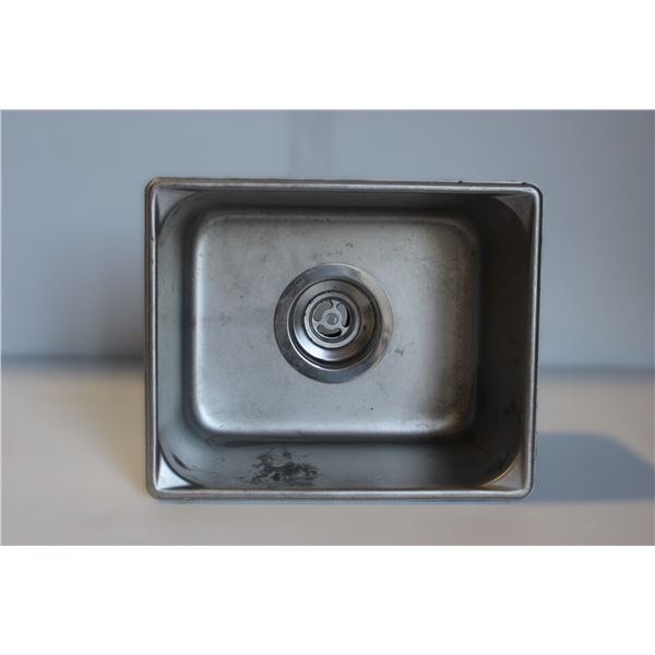 Used Stainless Steel Drop in Sink W: 12.5" L: 16.5" D: 6"