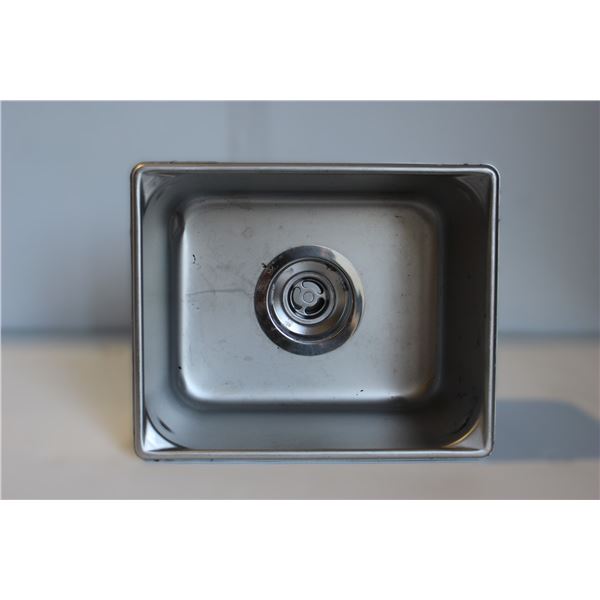 Used Stainless Steel Drop in Sink W: 12.5" L: 16.5" D: 6"