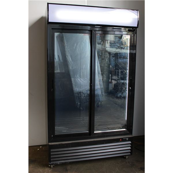 Commercial 2 Glass Door Refrigerator - Scratch & Dent - Model: SS-P1000WB-B 115V - 3.3 amps