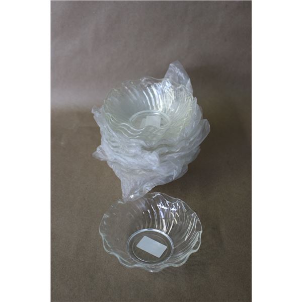 (13 Pieces)4 oz. 4.5" W Clear Plastic Dessert Bowls