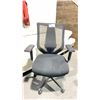 Image 2 : MESHBACK ROLLING OFFICE CHAIR
