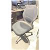 Image 2 : DARKWOOD 3 DRAWER DESK WITH CHAIR