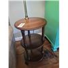 Image 2 : Table, Lamp Combo A
