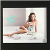 Image 1 : NATALIE PORTMAN SIGNED 8X10 - KB COA