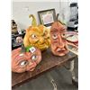 Image 2 : 3-Figural Decorator Pumpkins - 3 X $