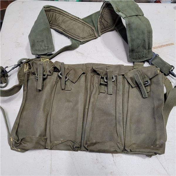 Canadian Army FN C2-4 magazine Pouch & Harness