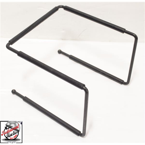 10 9" X 9" PIZZA / TRAY STANDS