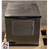 Image 1 : SCOTSMAN NO422A-1D 420 LBS ICE MACHINE WITHOUT