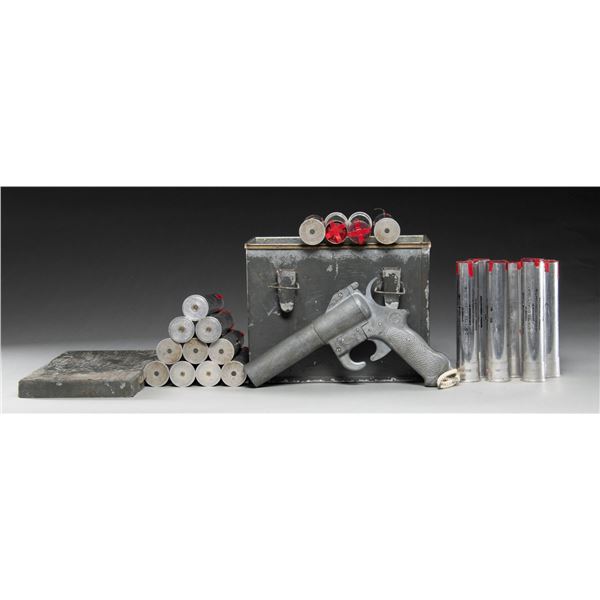 U.S. WWII SKLAR 37MM FLARE SIGNAL PISTOL WITH