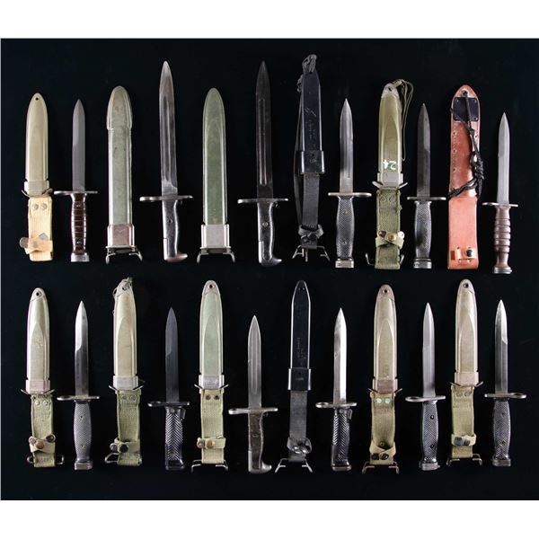 GROUPING OF TWELVE WWII AND COLD WAR ERA U.S.