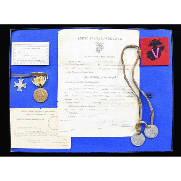 WWI UNITED STATES MARINE GROUP WITH PATCH, DOG