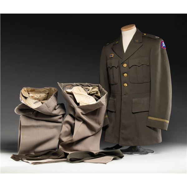 WORLD WAR II US ARMY OFFICER'S DRESS UNIFORM.