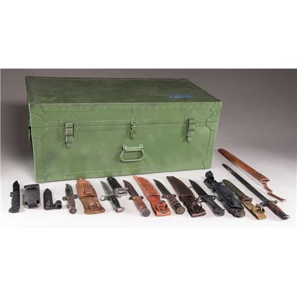INTERESTING GROUPING OF KNIVES, BAYONETS AND