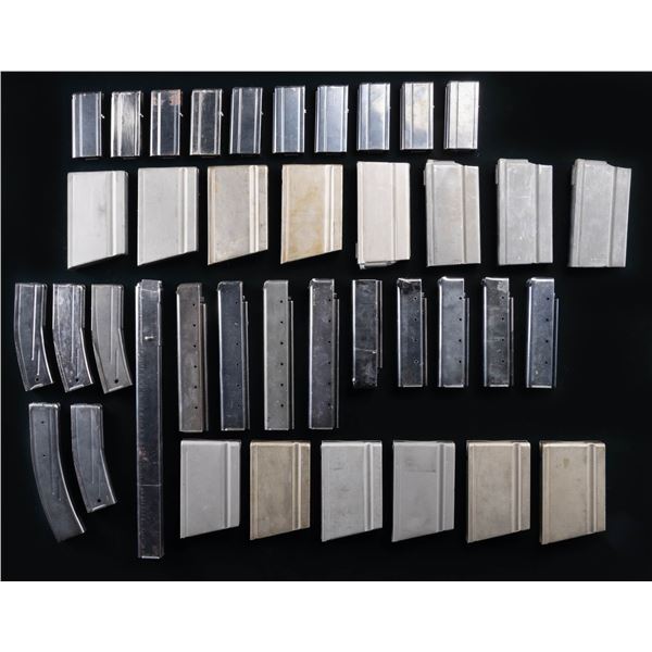 LOT OF ASSORTED U.S. MACHINE GUN MAGAZINES.