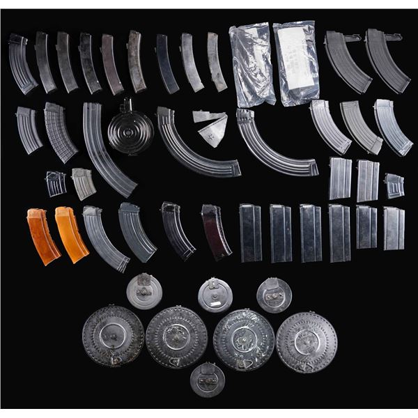 LOT OF ASSORTED COMBLOC / COMBLOC STYLE MAGAZINES.