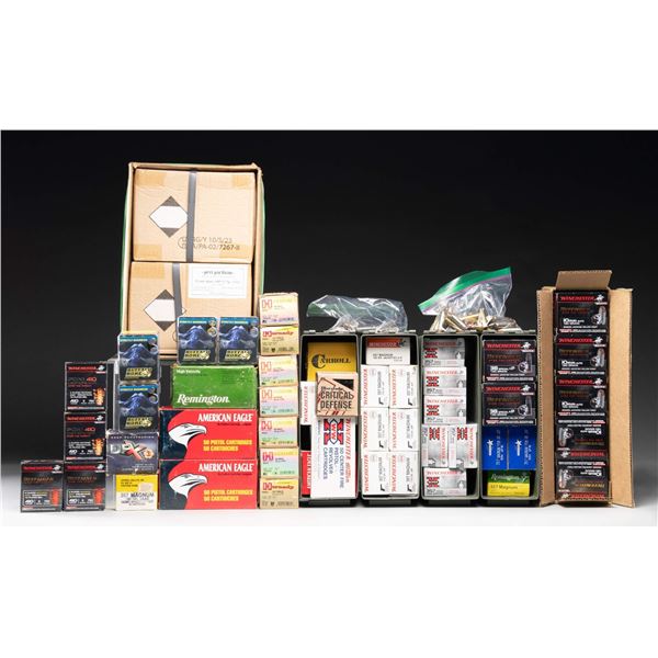 LARGE GOUPING OF MOSTLY HANDGUN AMMO.