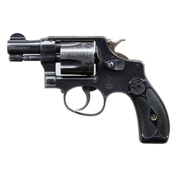 SMITH & WESSON POSTWAR 38/32 TERRIER DA REVOLVER.