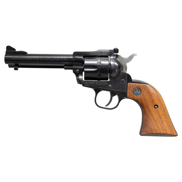 32 H&R MAG. RUGER NEW MODEL SINGLE SIX REVOLVER.