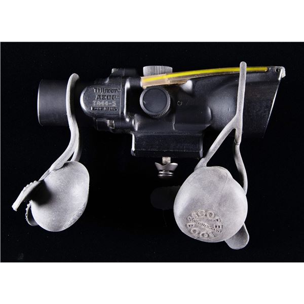HIGH QUALITY TRIJICON ACOG TA44-5 GUN SIGHT.