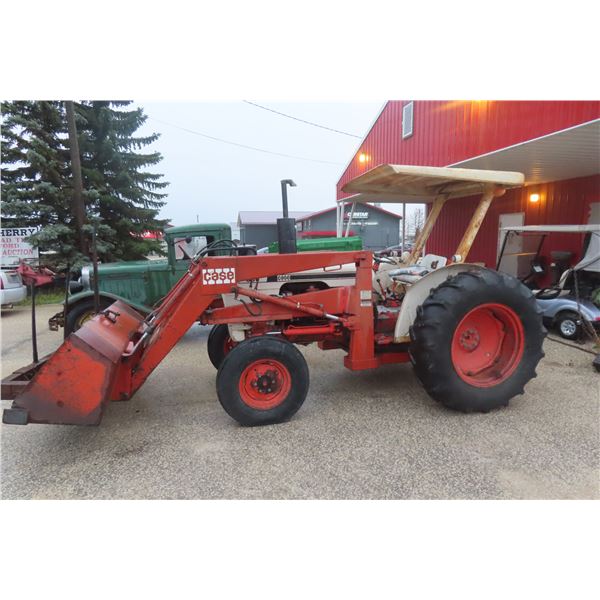 Case 885 Tractor with Case FEL + Bucket + Blade Fork