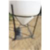 Image 2 : 110 Gallon Poly Tank on Metal Stand