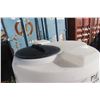 Image 3 : 110 Gallon Poly Tank on Metal Stand
