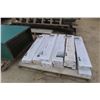 Image 2 : 16 Packages of Vinyl Planks 'Uberhaus' Gray Oak Color 