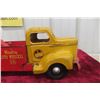 Image 8 : 1950s Minnitoy Auto Wrecker 216 Pressed Metal 