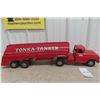 Image 7 : 1960s Tonka Tanker (Metal) Truck and (Plastic) Trailer