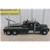 Image 1 : Smitty Toys Heavy Diecast Mack Tow Truck 22'' 
