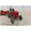 Image 4 : Dinky 4-Piece Set: Massey Harris Tractor, Manure Spreader, 