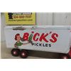 Image 12 : 1950s Minnitoy Bicks Pickle Truck and Trailer Pressed Metal by 