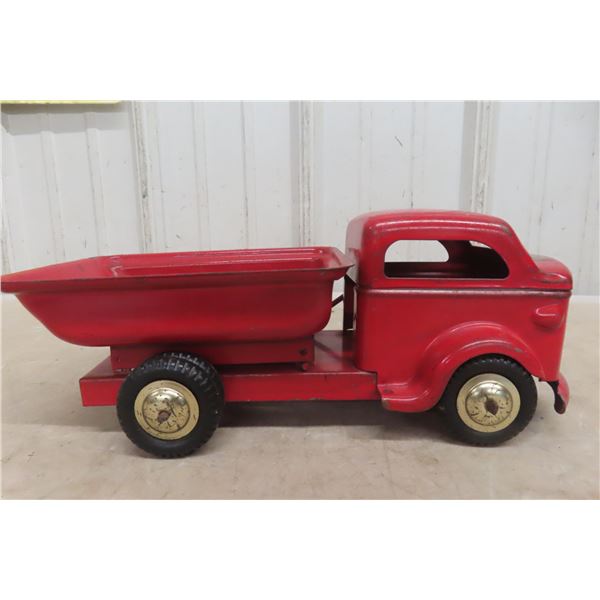 1940s Richmond Scale Model Pressed Metal Dump Truck 12'' 