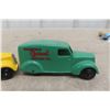 Image 5 : 2 Dinky Delivery Vehicles 3'' Each 