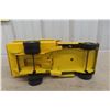 Image 12 : Structo 22 Dump Truck Pressed Metal, Late 1960s/Early 