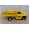 Image 1 : Structo 22 Dump Truck Pressed Metal, Late 1960s/Early 