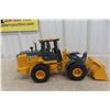 Image 11 : Ertl John Deere 544J Diecast Wheel Loader 18'' Long, Precision