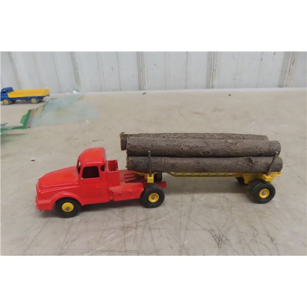Dinky Super #36 Truk with Log Trailer 8'' Long 