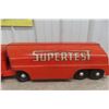 Image 10 : 1950s Minnitoy SuperTest Toy Tanker Pressed Metal 28'' 