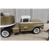 Image 3 : 1960s Nylint #6300 Thoroughbred Farms Pressed Metal Truck 