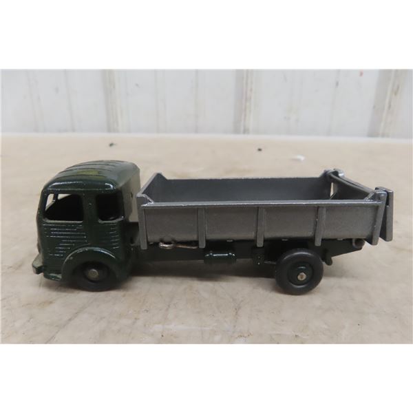 Dinky Simca Cargo Truck #33 5'' 