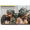 Image 11 : Guillermo Forchino "Jeep Militaire – In the Tour of Duty" Sculpture, Hand-Painted Polyresin, 16"