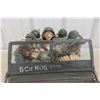 Image 6 : Guillermo Forchino "Jeep Militaire – In the Tour of Duty" Sculpture, Hand-Painted Polyresin, 16"