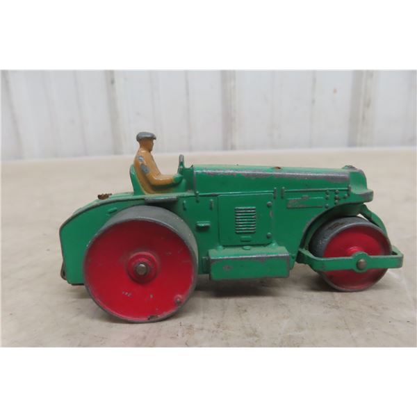 Dinky Toy Packer, 4" Long