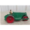 Image 1 : Dinky Toy Packer, 4" Long