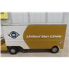 Image 8 : Tonka United Van Lines Pressed-Metal Truck & Trailer, 1957, 24" Long, Professionally Restored