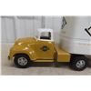 Image 9 : Tonka United Van Lines Pressed-Metal Truck & Trailer, 1957, 24" Long, Professionally Restored